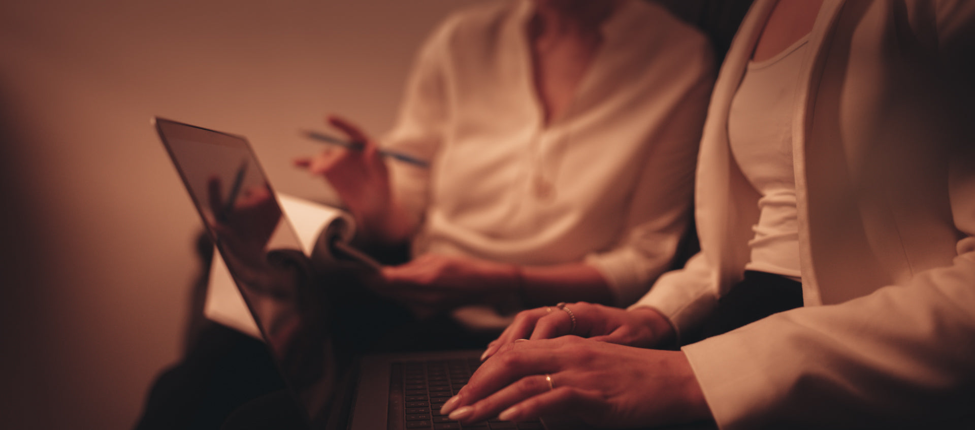 Shopify Shipping Rates 101: Comparing Carriers